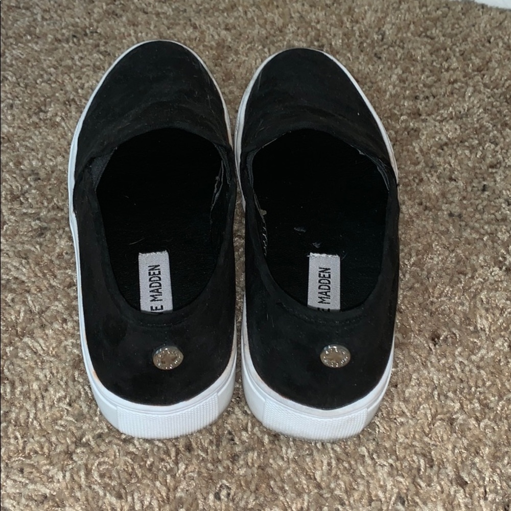 shoes - Picture 2 of 2